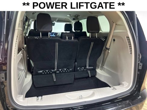 Certified 2024 Chrysler Pacifica Touring-L FWD image 12