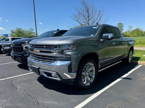 Used 2021 Chevrolet Silverado 1500 LTZ image 2