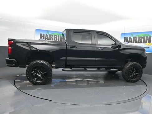 Used 2025 Chevrolet Silverado 1500 LT Trail Boss w/ LT Trail Boss Premium Package AWD/4WD image 6