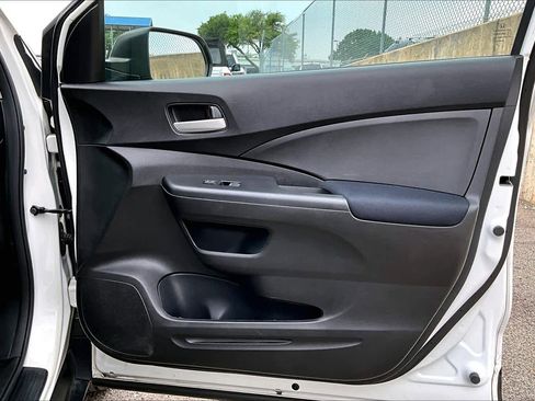 Used 2015 Honda CR-V LX image 25
