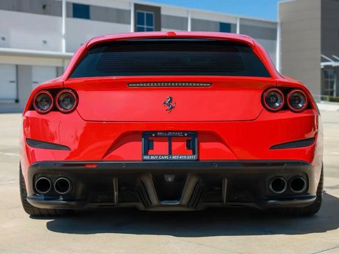 Used 2019 Ferrari GTC4Lusso T image 9