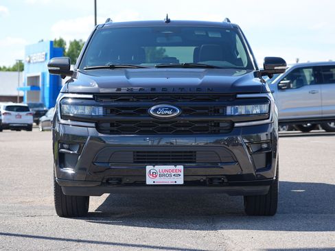 Used 2024 Ford Expedition Max Limited AWD/4WD image 9