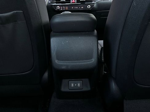 Used 2025 Kia K5 LXS image 12