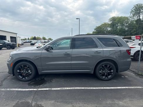 Used 2025 Dodge Durango R/T w/ Blacktop Package AWD/4WD image 7