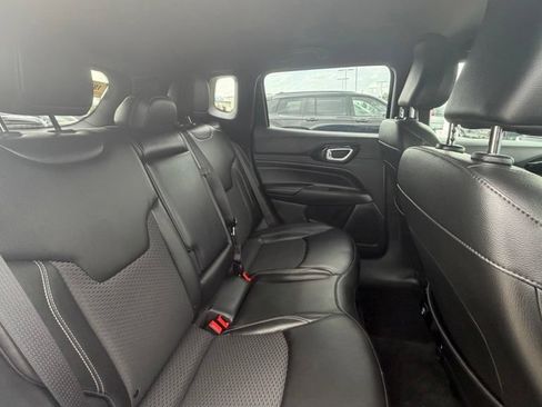 Certified 2023 Jeep Compass Latitude AWD/4WD image 12