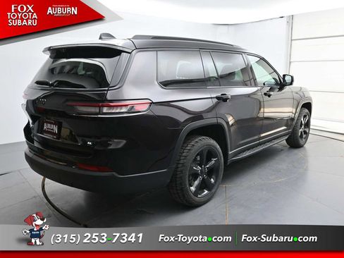 Used 2022 Jeep Grand Cherokee L Limited w/ Luxury Tech Group II AWD/4WD image 16