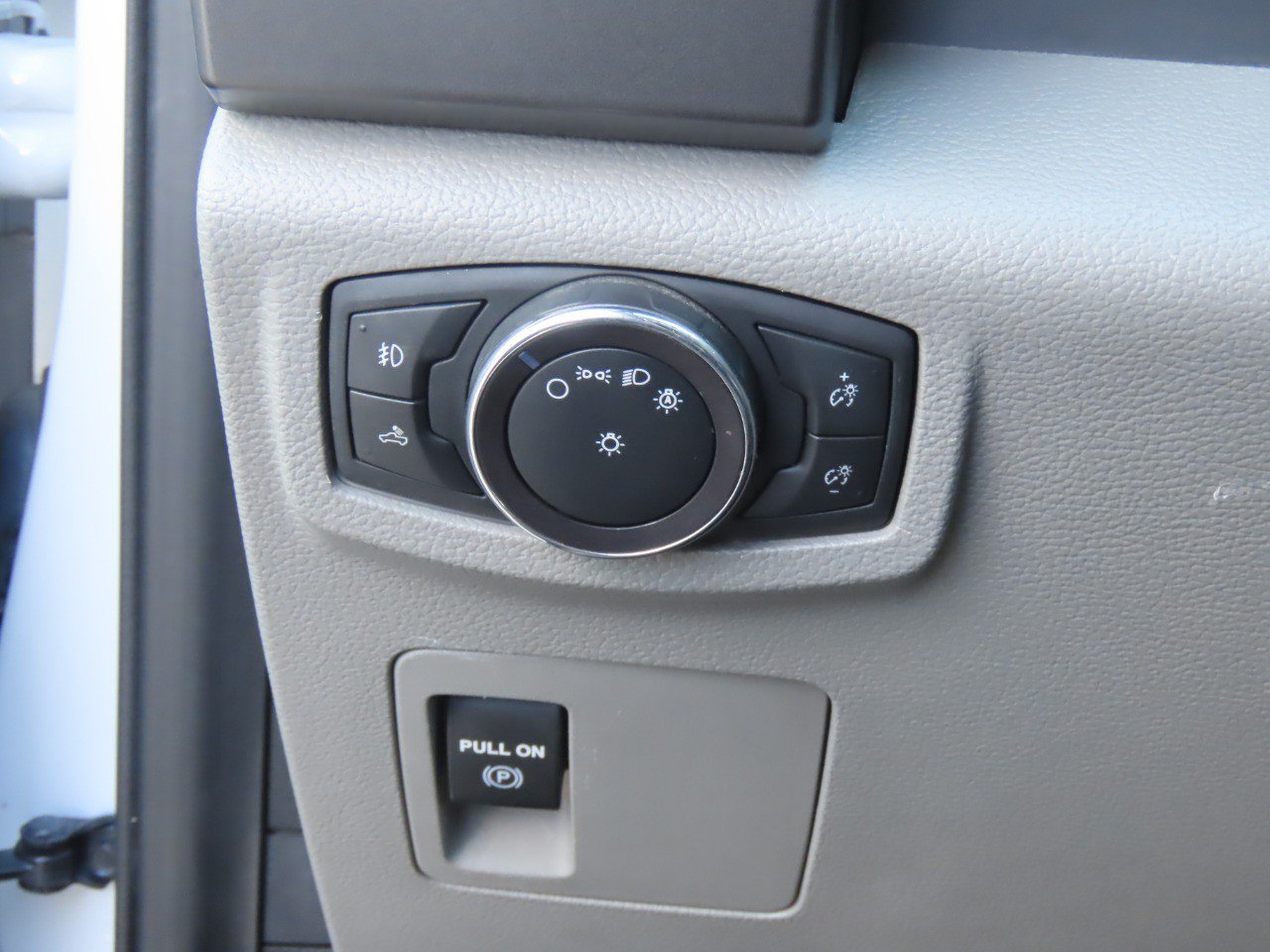Used 2019 Ford F150 XLT RWD image 25
