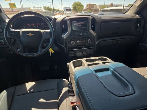 Used 2022 Chevrolet Silverado 2500 W/T w/ WT Fleet Convenience Package image 7
