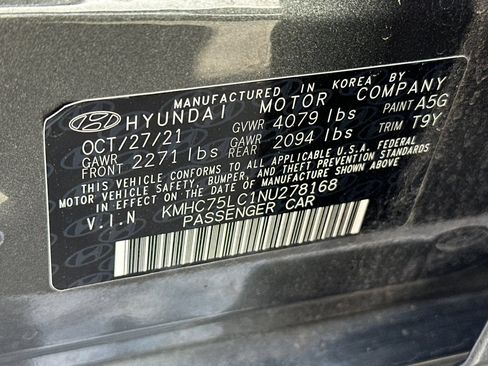 Used 2022 Hyundai Ioniq SE FWD image 25