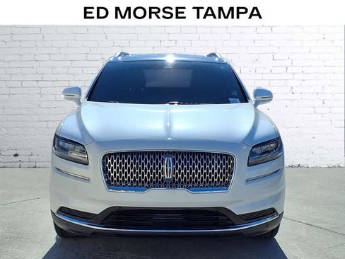 Used 2022 Lincoln Nautilus Reserve w/ Equipment Group 201A image 6