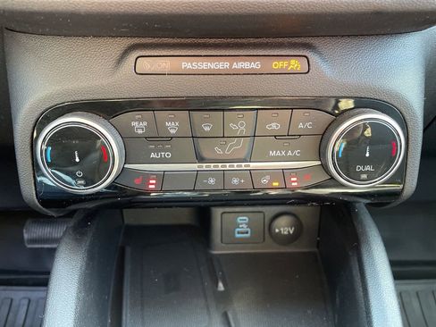 Used 2022 Ford Escape SEL w/ Technology Package AWD/4WD image 22