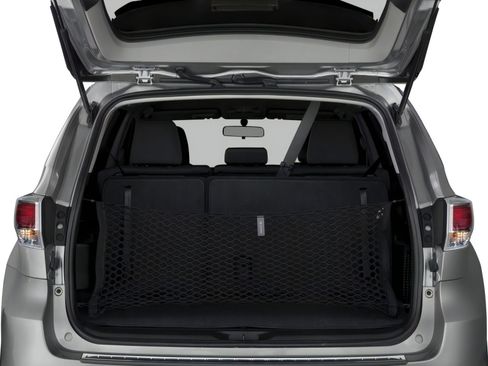 Used 2016 Toyota Highlander LE w/ Protection Package #3 image 12