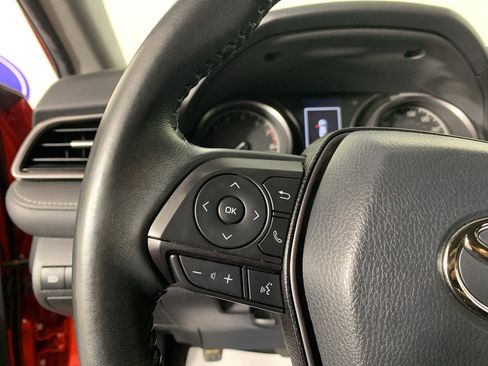 Used 2023 Toyota Camry SE image 19
