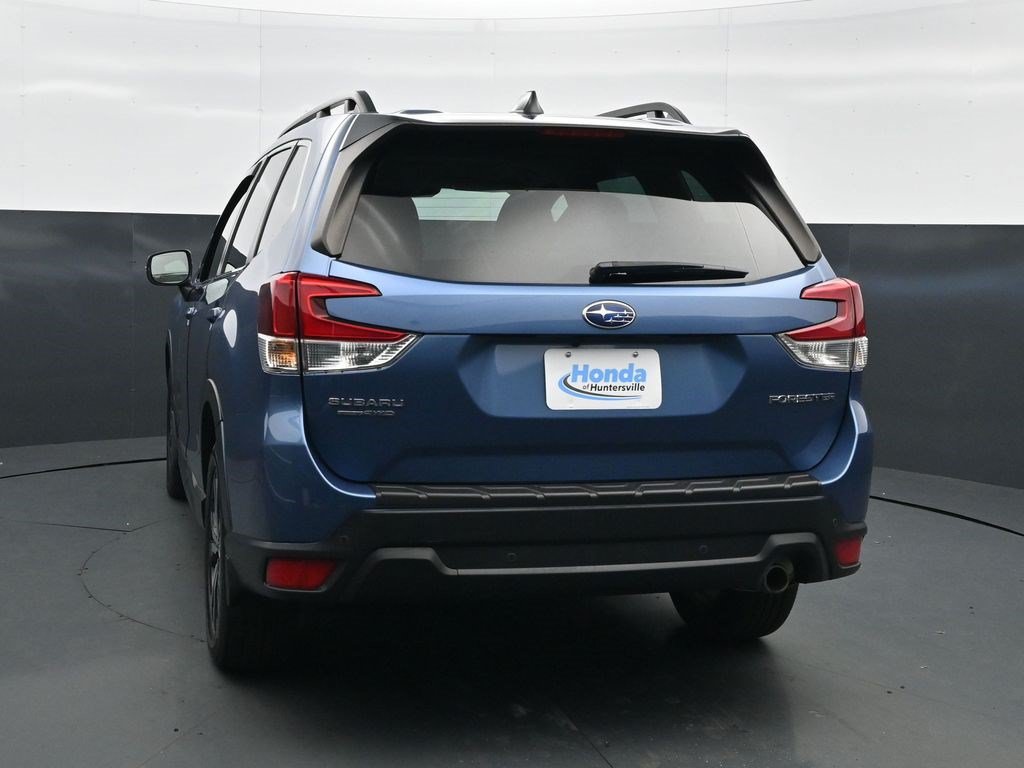 Used 2024 Subaru Forester Limited AWD/4WD image 5