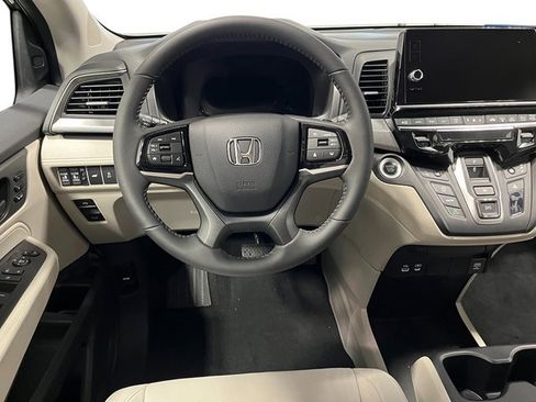 New 2025 Honda Odyssey EX-L image 15