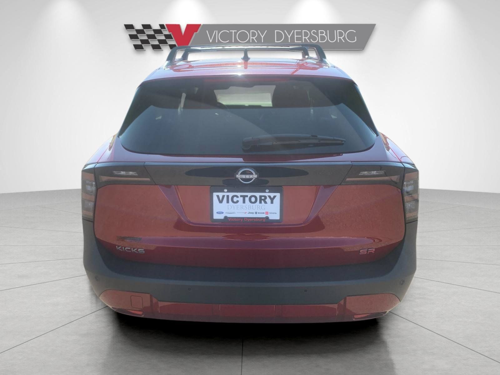 Used 2026 Nissan Kicks SR FWD image 5