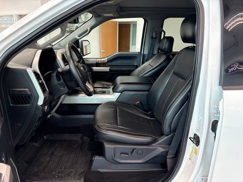 Used 2020 Ford F150 Lariat w/ Equipment Group 502A Luxury AWD/4WD image 18