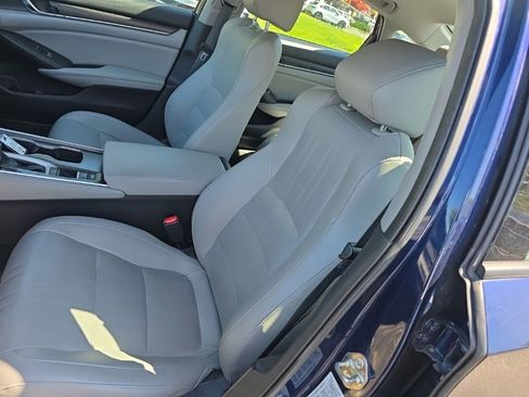 Used 2019 Honda Accord EX-L image 10