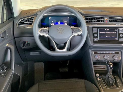 Certified 2023 Volkswagen Tiguan S image 5