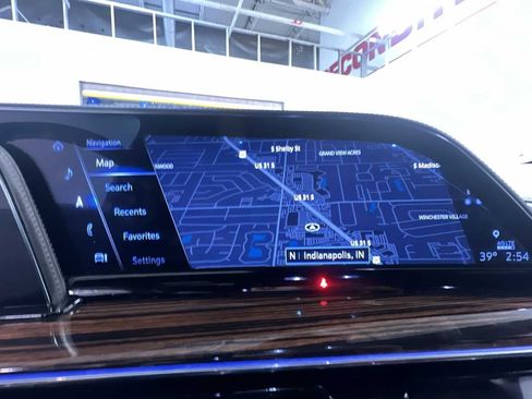 Used 2023 Cadillac Escalade Premium Luxury image 26