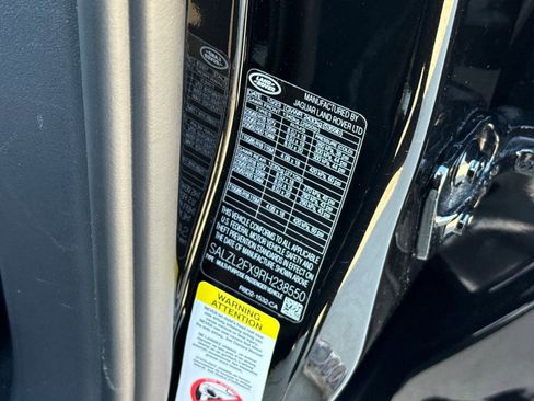 Used 2024 Land Rover Range Rover Evoque Dynamic SE image 16