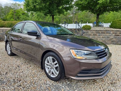 Used 2015 Volkswagen Jetta S w/ Welcome Package FWD image 28