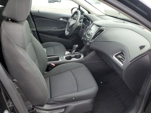 Used 2018 Chevrolet Cruze LT w/ Convenience Package image 31