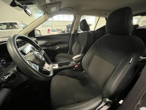 Used 2024 Nissan Kicks SV FWD image 21