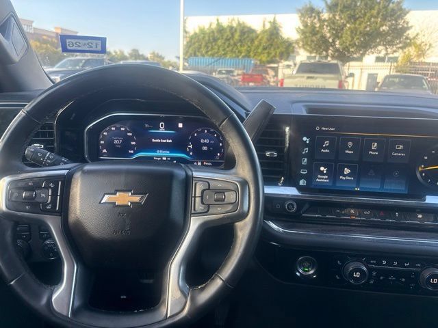 Used 2023 Chevrolet Silverado 1500 LT AWD/4WD image 10