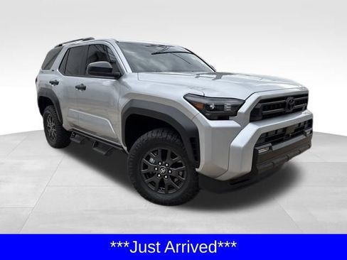 Used 2025 Toyota 4Runner SR5 image 1