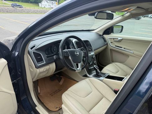 Used 2014 Volvo XC60 T6 AWD/4WD image 9