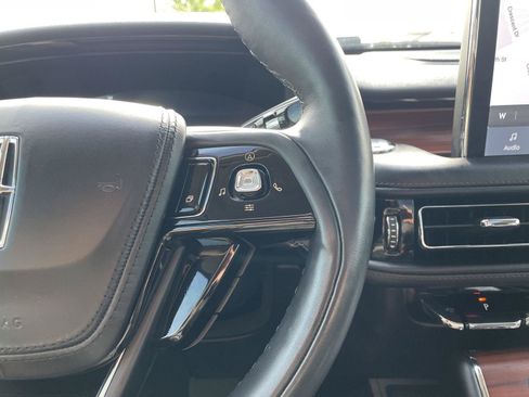 Used 2023 Lincoln Aviator Reserve w/ Equipment Group 201A AWD/4WD image 14