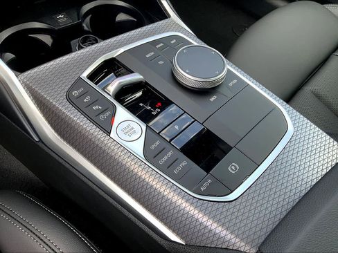 Used 2026 BMW 330i Sedan w/ M Sport Package image 7