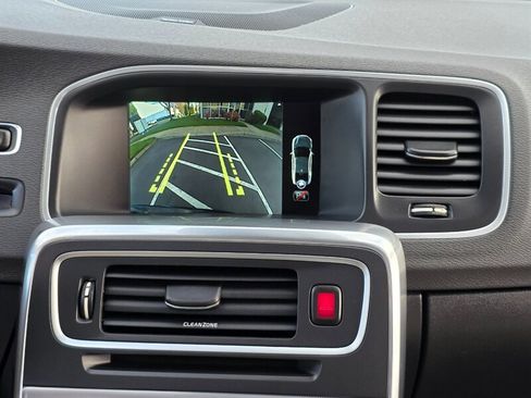 Used 2017 Volvo S60 T5 Inscription Platinum image 49