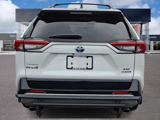 Used 2023 Toyota RAV4 XSE AWD/4WD image 5