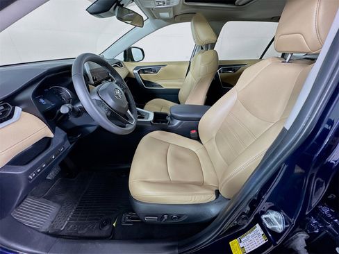 Certified 2023 Toyota RAV4 XLE Premium image 18