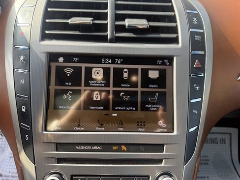 Used 2017 Lincoln MKZ Black Label w/ Technology Package AWD/4WD image 19