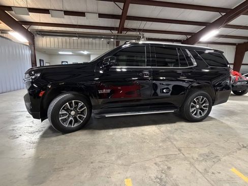Used 2021 Chevrolet Tahoe LT w/ LT Signature Package image 4