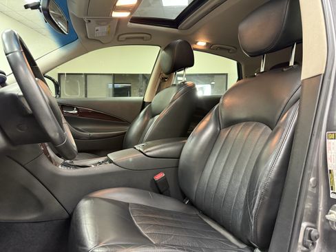 Used 2015 INFINITI QX50 Journey w/ Premium Package RWD image 12
