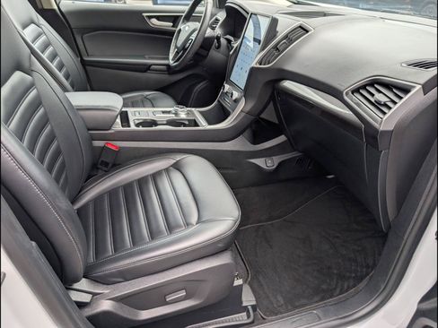 Used 2024 Ford Edge SEL AWD/4WD image 18