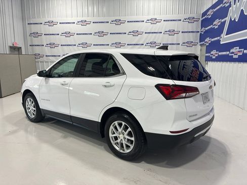 Used 2022 Chevrolet Equinox LT FWD image 4