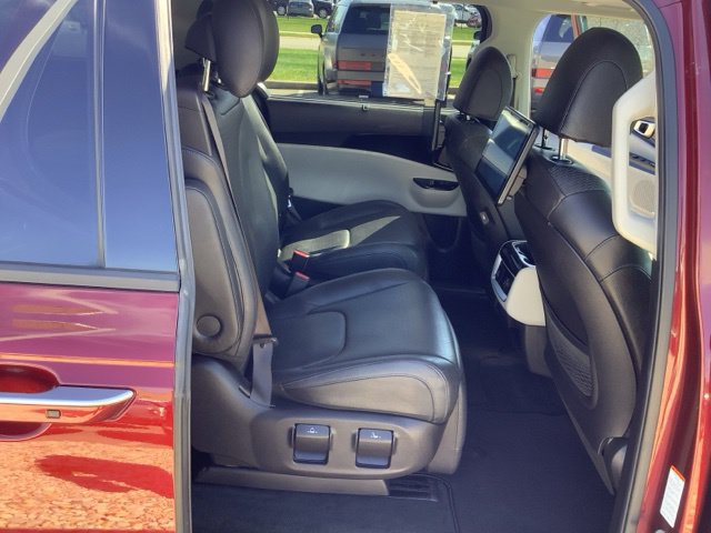 Used 2022 Kia Carnival SX Prestige FWD image 20