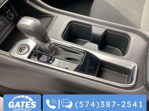 Used 2025 Nissan Sentra SV FWD image 29