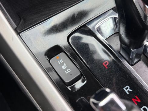 Used 2017 Honda Accord EX-L image 35