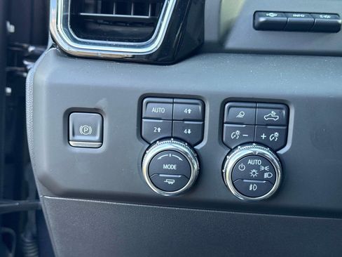 Used 2023 GMC Sierra 1500 Denali w/ Denali Reserve Package image 30