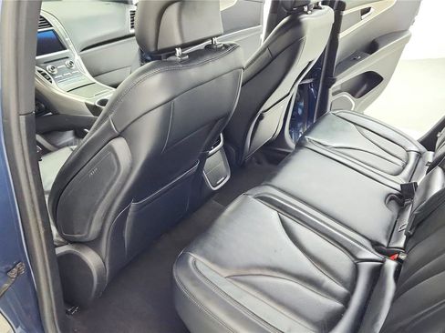 Used 2019 Lincoln Nautilus Select image 20