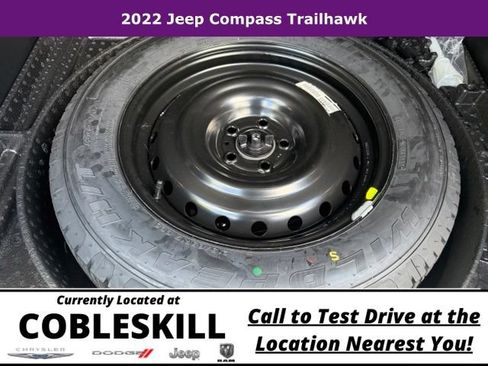Used 2022 Jeep Compass Trailhawk w/ Trailhawk Convenience Group AWD/4WD image 13