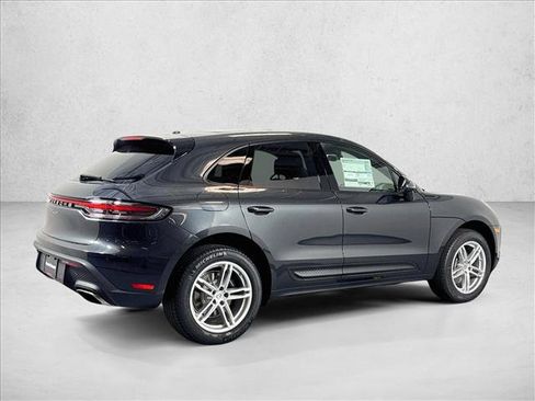 Used 2026 Porsche Macan AWD/4WD image 9