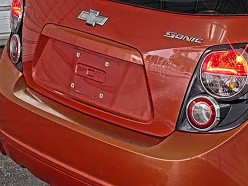 Used 2012 Chevrolet Sonic LS FWD image 8