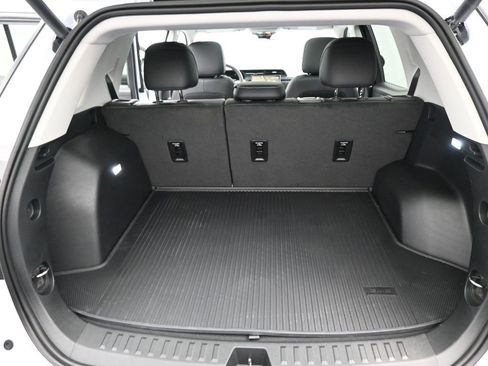 New 2026 GMC Terrain Denali w/ LPO, Black Badging Package image 25